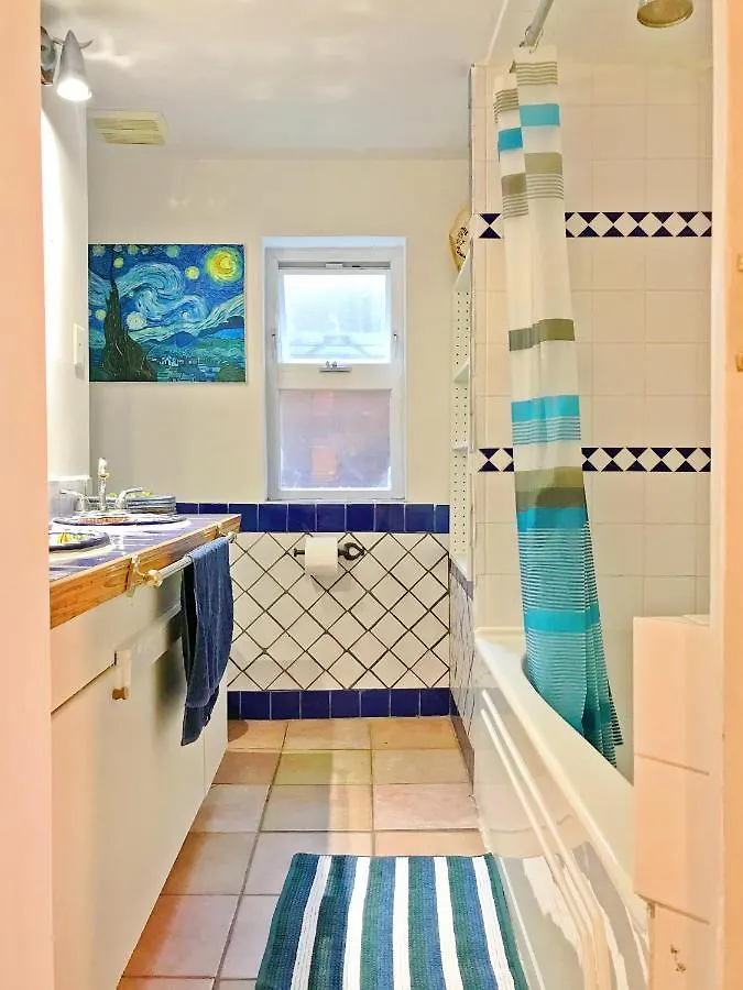 Heart Of Kitsilano Area,5 Mins Walk To Kits Beach,No Share With Other People Stay Vancouver Guest house